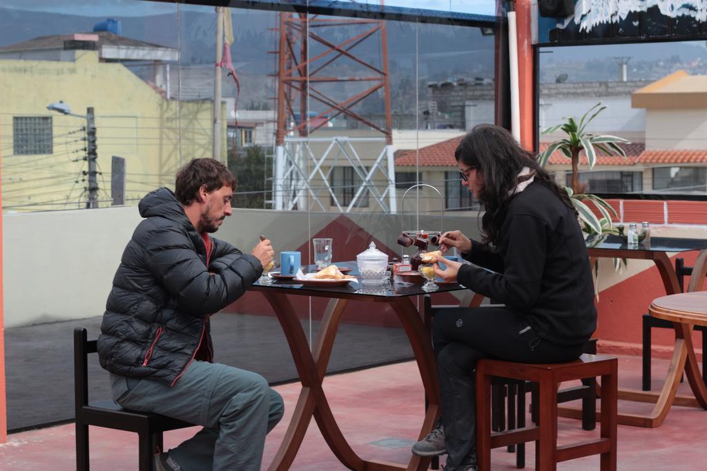 Hostel Sendero De Volcanes ラタクンガ エクステリア 写真