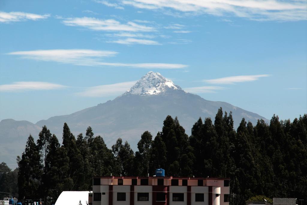 Hostel Sendero De Volcanes ラタクンガ エクステリア 写真