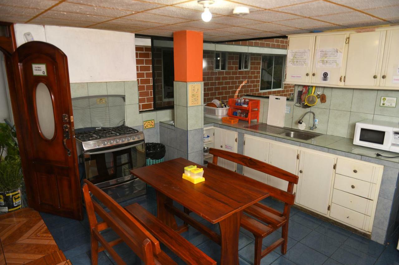 Hostel Sendero De Volcanes ラタクンガ エクステリア 写真